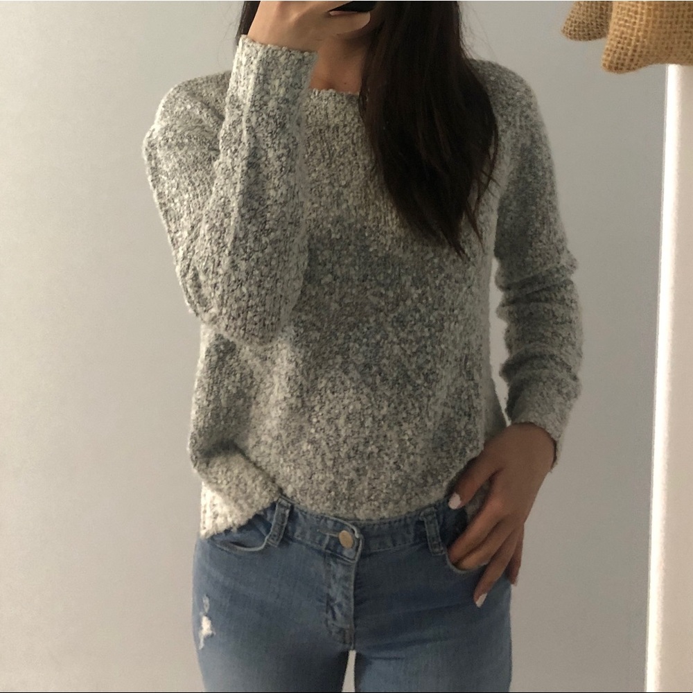 Cozy grey sweater 😍